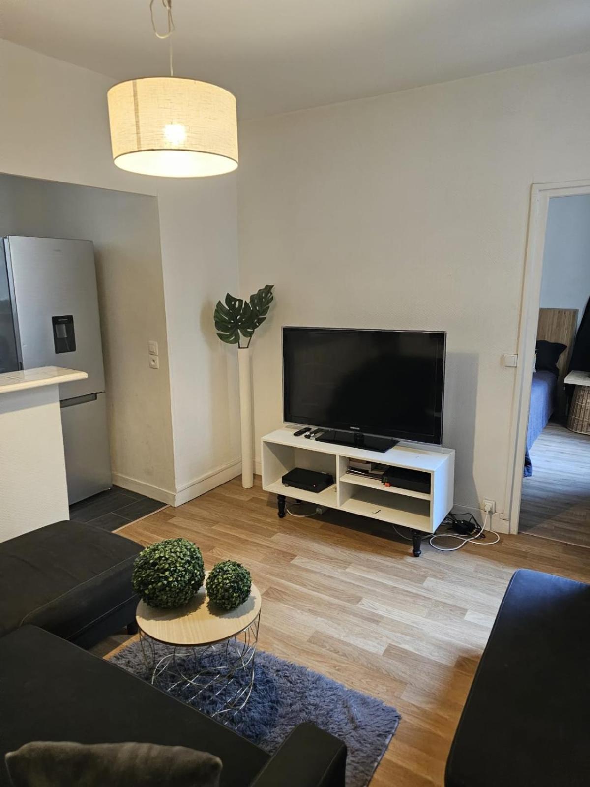 Appartement Cozy In The Heart Of The 10th Parijs